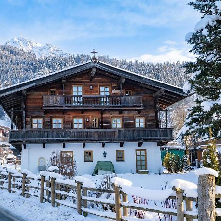 Landhaus Ammer โอแบร์นดอร์ฟ อิน ทิโรล ภายนอก รูปภาพ